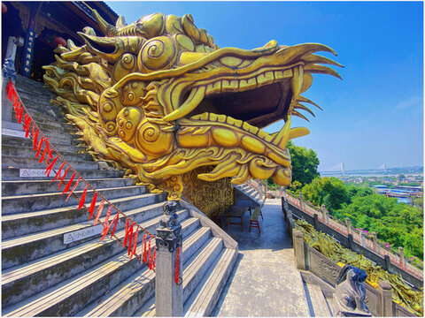 四川瀘州金龍寺