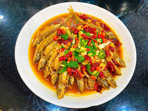 新安江特色美食棍子魚