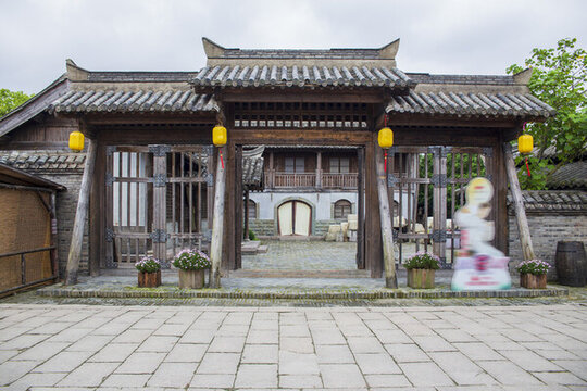 古城木門樓