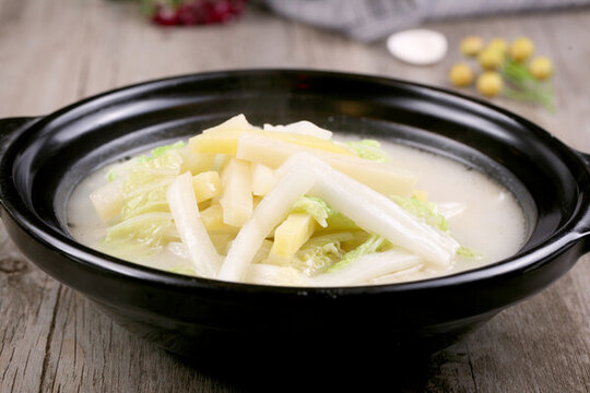小白菜燉土豆條