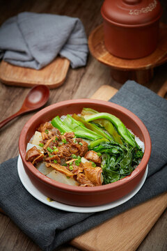 蘿卜牛腩煲仔飯
