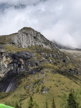布達(dá)拉峰