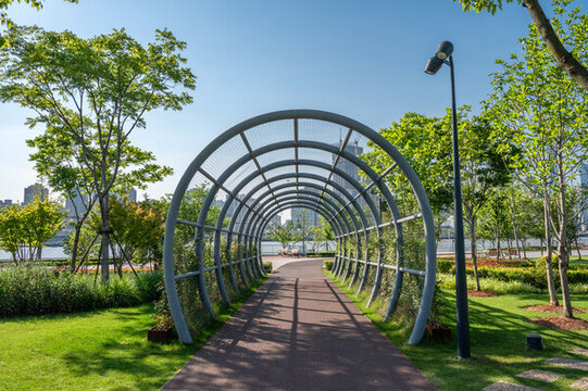 城市公園拱形廊道