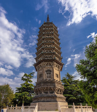 臨濟(jì)寺澄靈塔