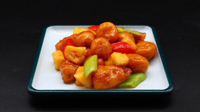菠蘿酸甜咕嚕肉