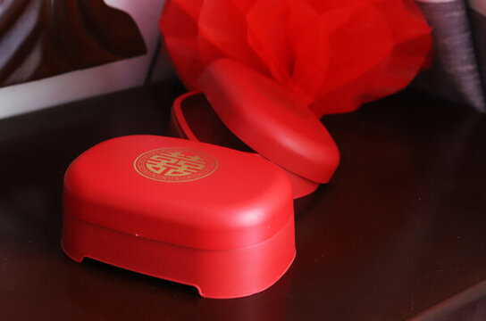 结婚红色肥皂盒