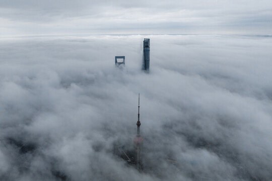 上海陸家嘴平流城市風(fēng)光航拍