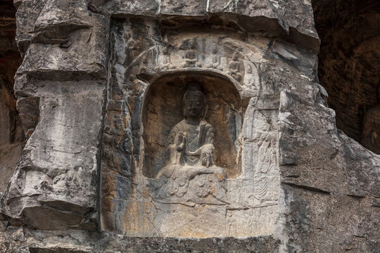 洛陽(yáng)龍門石窟
