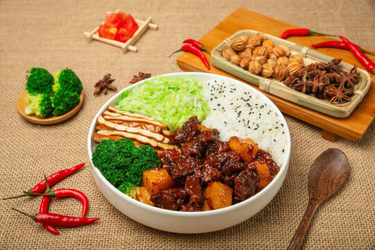 土豆牛肉蓋澆飯