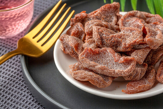 鹽津桃肉