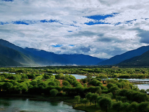 南迦巴瓦峰