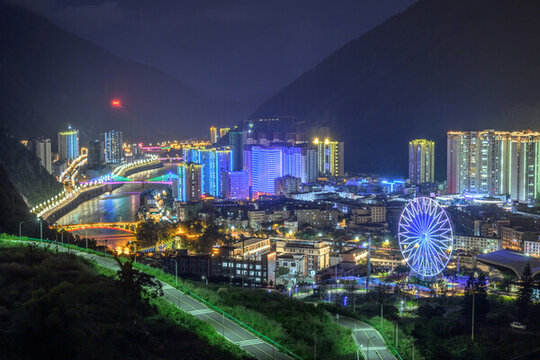 四川石棉縣城夜景