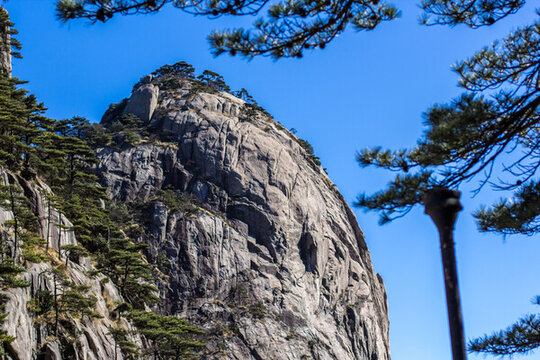 黃山峭壁巖石
