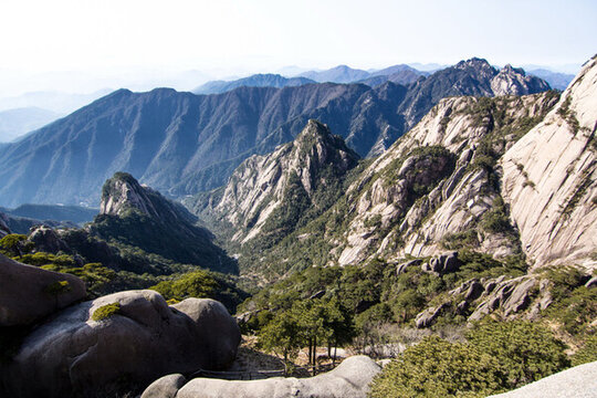 黃山峽谷風(fēng)光