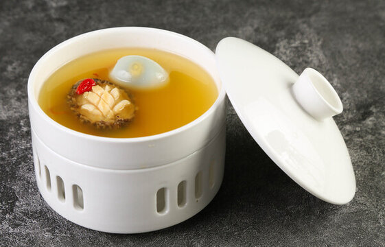 大連鮑燉鴿蛋