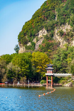 翠華山天池風(fēng)景