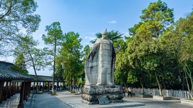 三國古戰(zhàn)場周瑜石像
