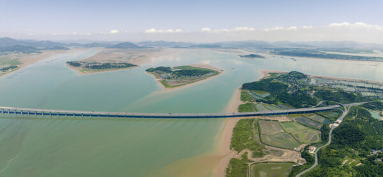 航拍浙江溫州樂清灣大橋