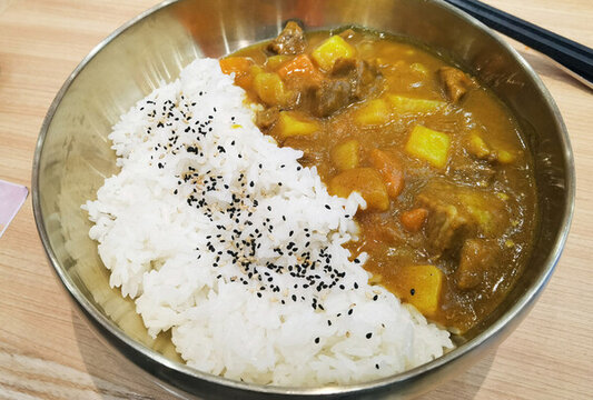 咖喱雞肉飯