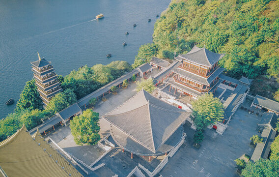 航拍广西柳州文庙与柳江