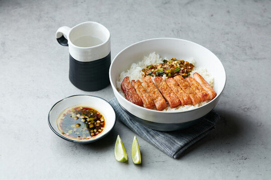 豬排飯豬扒飯