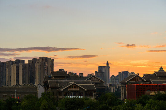 城市夕陽