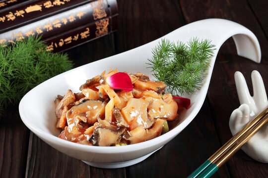 涼拌大螺肉螺片