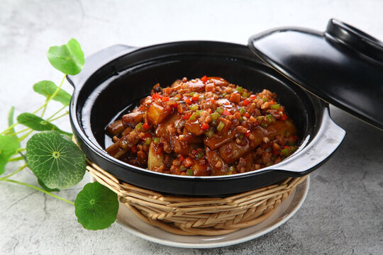 咸魚(yú)茄子煲