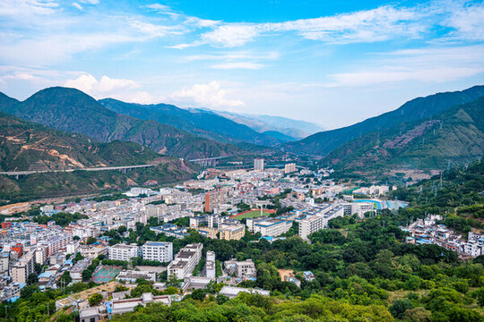 元陽(yáng)縣城觀景臺(tái)