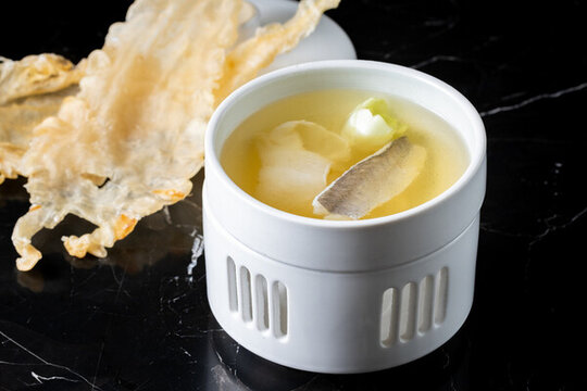 花膠黃魚湯
