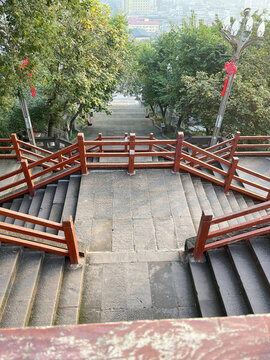 天梯欄桿