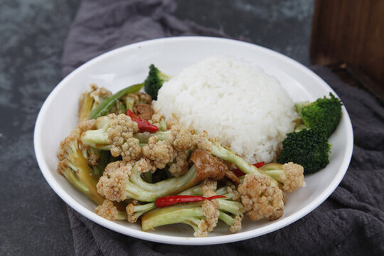 小炒花菜蓋飯