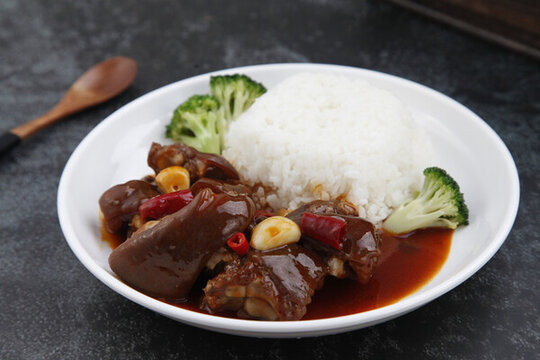 豬手蓋飯