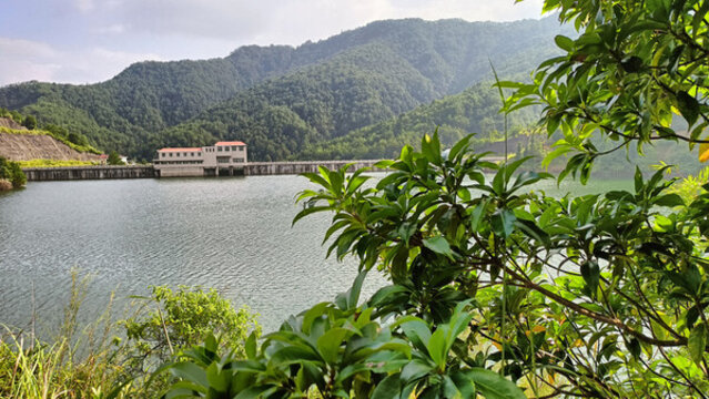 水庫(kù)一角