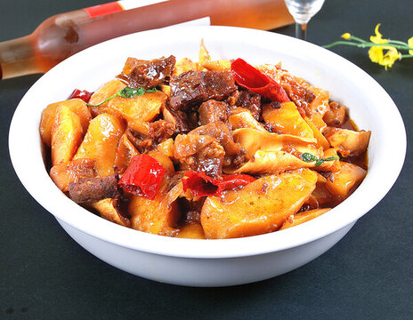 壓鍋土豆牛肉