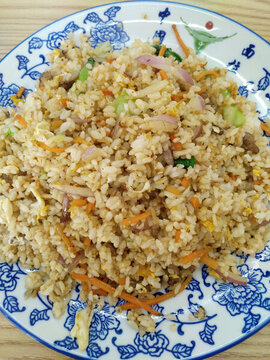 一碗炒飯