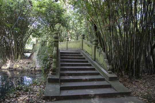 柯巖石拱橋
