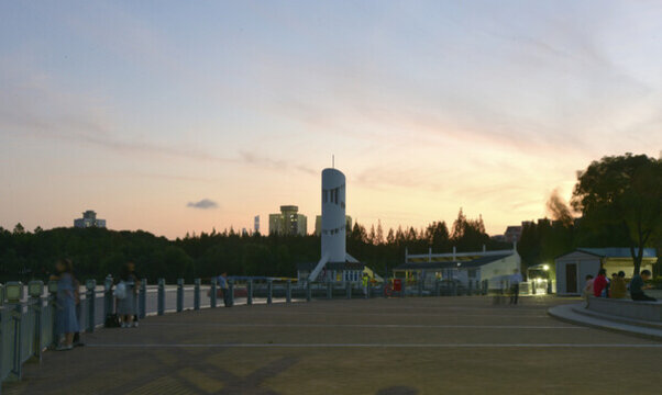 上海黃興公園的黃昏風(fēng)光