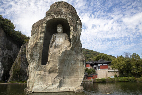 柯巖造像