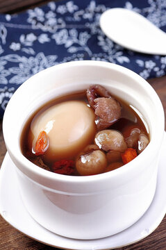 黑豆當(dāng)歸蛋