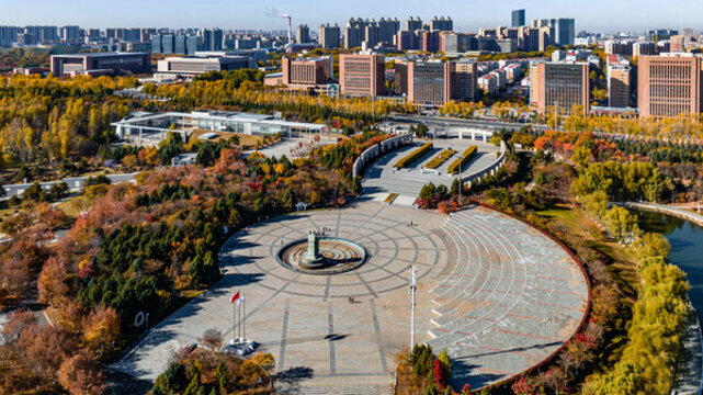 秋季的中國長春城區(qū)建筑景觀