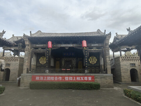 二郎廟內(nèi)戲樓