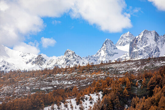 白馬雪山