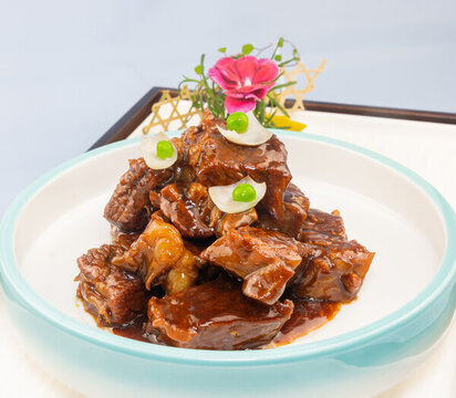文火小牛肉