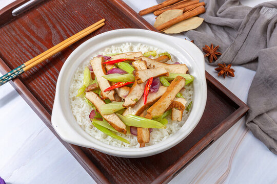 香干煲仔飯