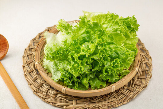 大份的時蔬生菜食材