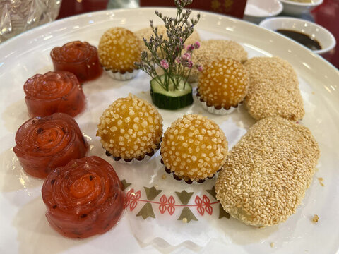 精美點(diǎn)心拼盤