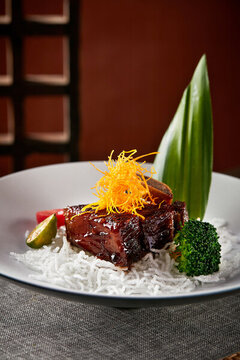 炆火小牛肉