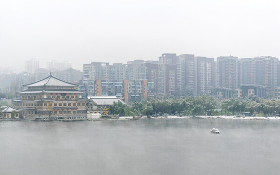 雪中閱江樓