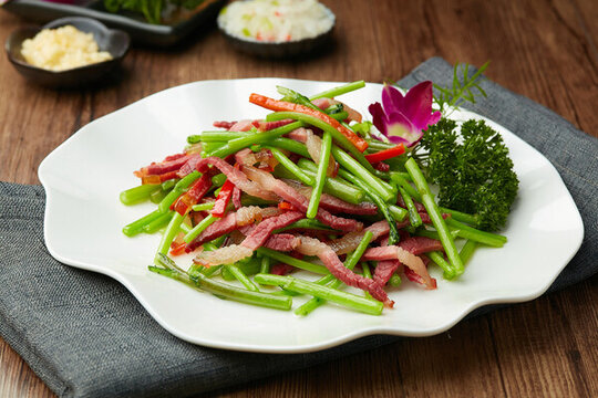 茼蒿炒臘肉